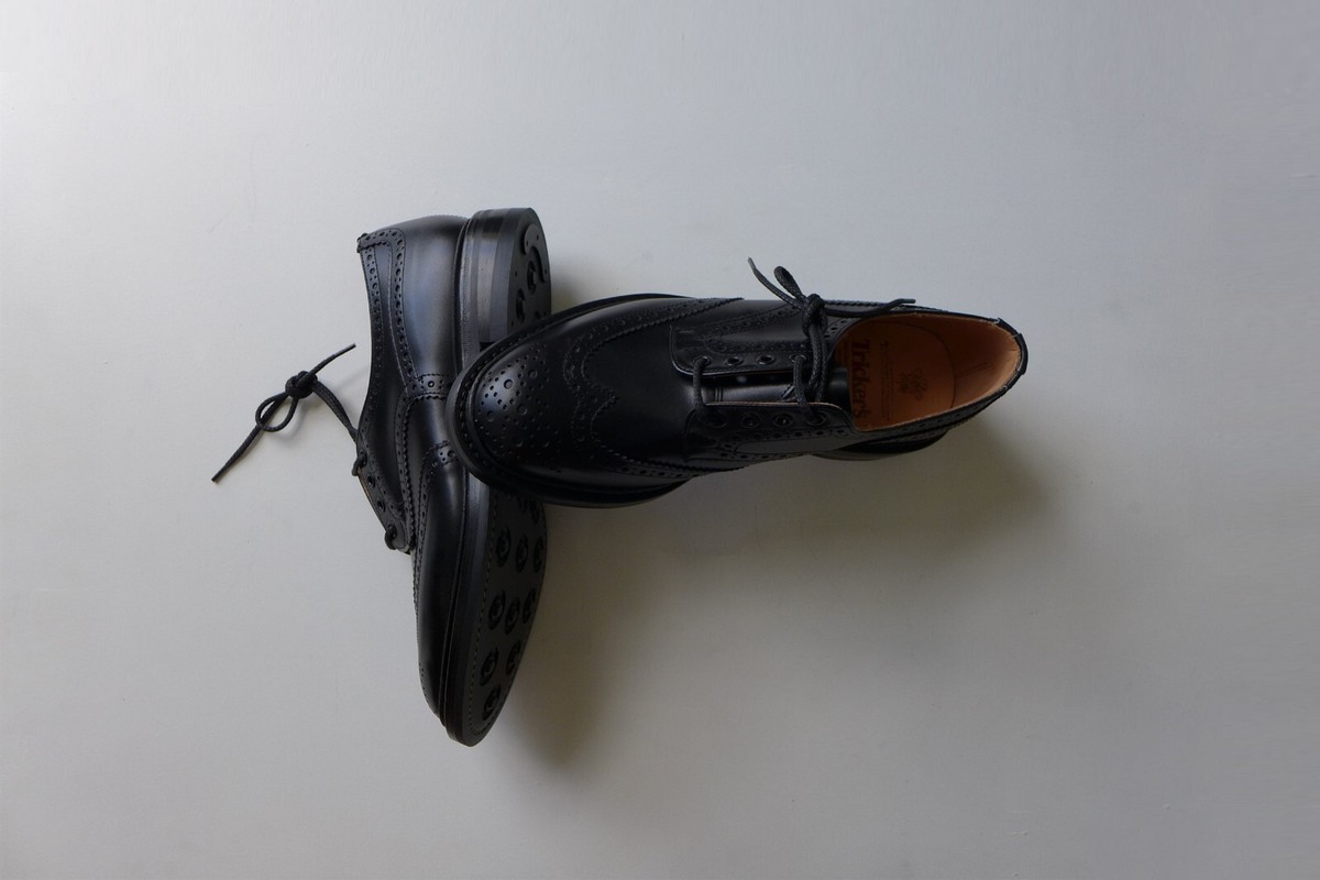Tricker's Bourton Brogue Shoes Black Calf Leather - UK 8, 9 Tricker's Bourton Brogue Shoes Black Calf Leather - UK 8, 9