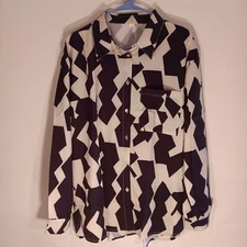 NWOT SHEIN Womens Geometric Shapes Button Up Lightweight Shirt  Size LRG