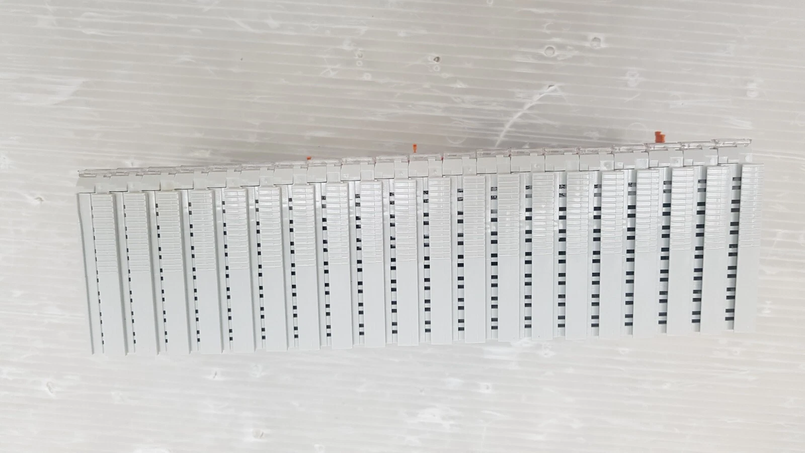 Other side of the Beckhoff KL9185 terminal row