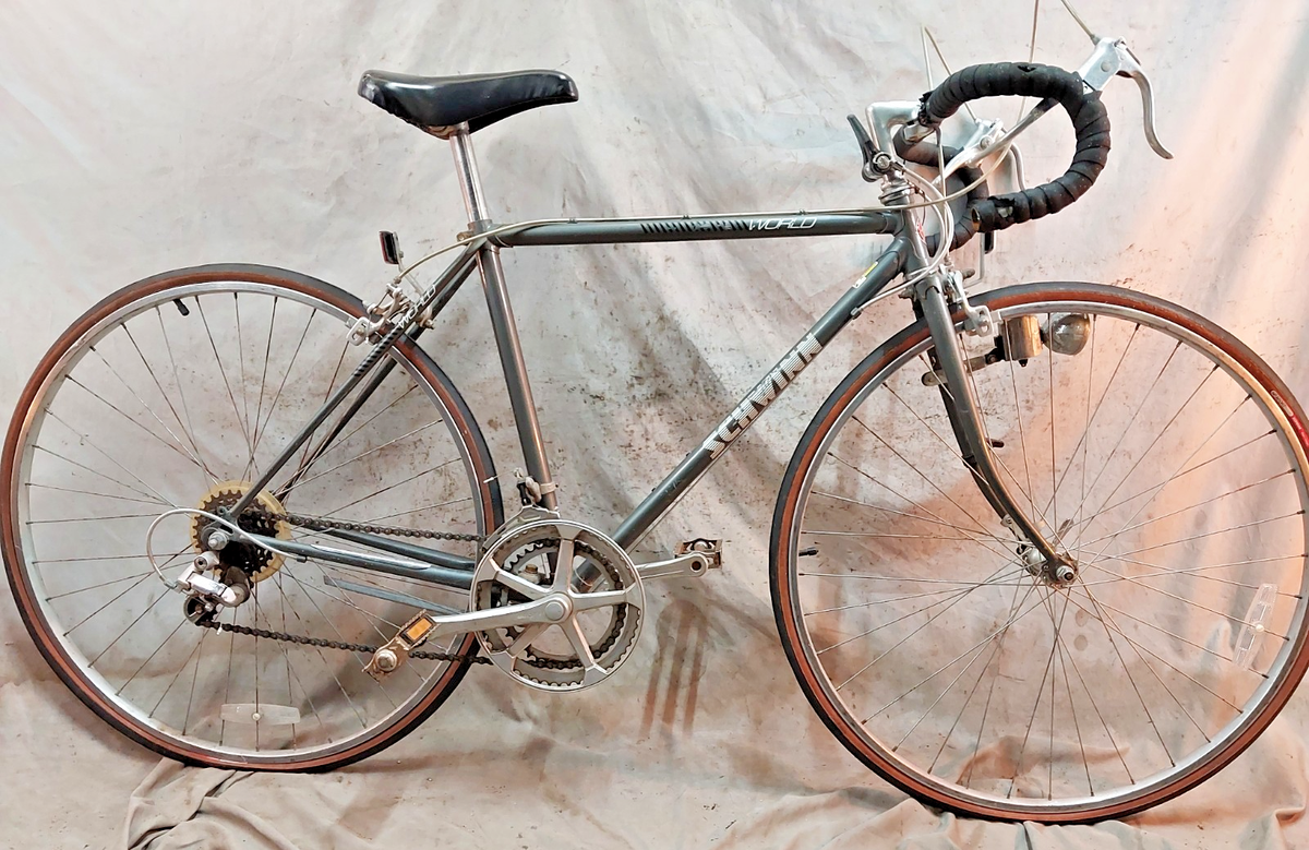 Schwinn ヴィンテージ 1984 Schwinn World Touring Road Bike 50cm Small Chromoly Steel