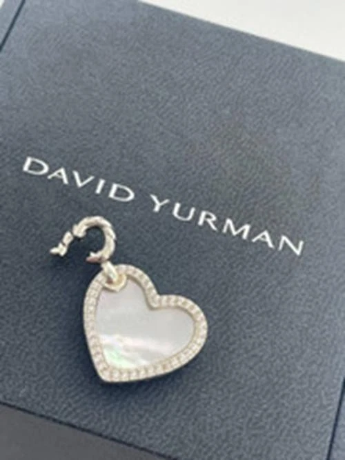 Collar Amuleto Corazón David Yurman 925 con Madreperla y Diamantes En Caja Foto 3 de 4