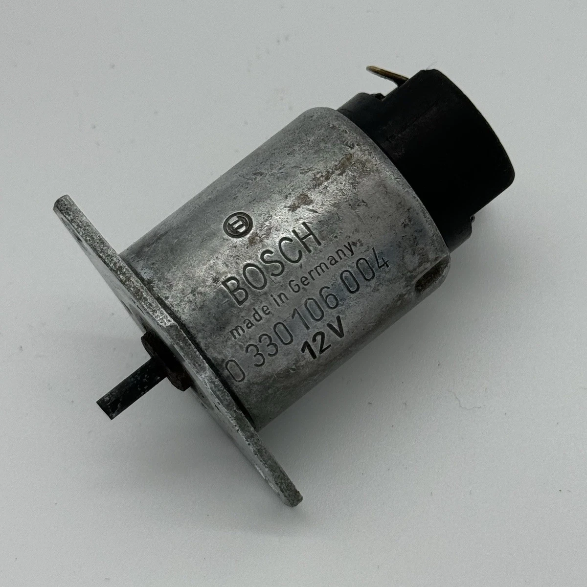 Acumulador De Presión De Combustible Bosch Original - Para Porsche 911 1977-1979, 3 Líneas, Número 0438170009
