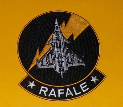 STOFF PATCH: BÖST SCHWARZ, DURCHMESSER 10 CM, GUTER ZUSTAND SIEHE FOTO. FÜR ALLES RE