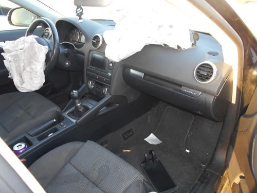 Pomo de palanca de cambios AUDI A3 2 SPORTBACK PHASE 2 1K0711050A - Imagen 2 de 8
