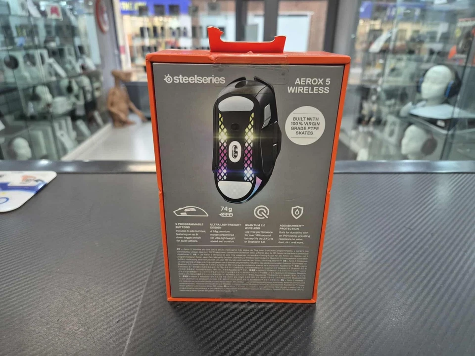 SteelSeries Aerox 5 Wireless RGB Gaming Mouse, New Fast Delivery - Image 3 of 4