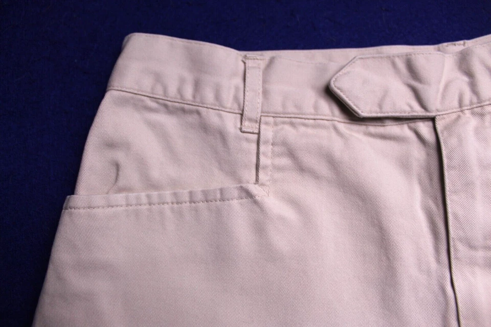 PANTALONES CORTOS CASLON, damas talla 10 beige caqui claro tiro alto 100% algodón frente plano Foto 2 de 4