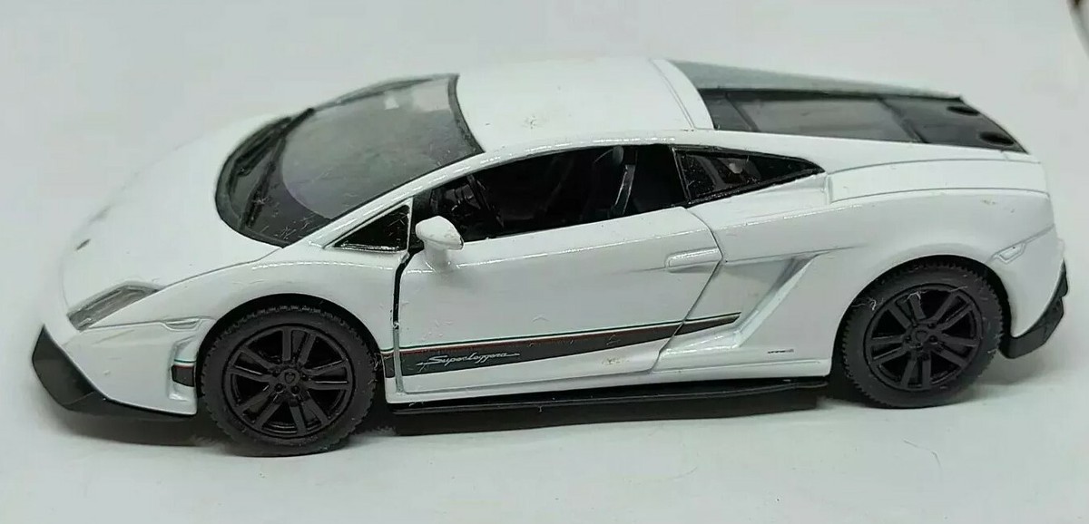 1:32 Scale Model Lamborghini Gallardo LP 570-4 RMZ City & Tootsie