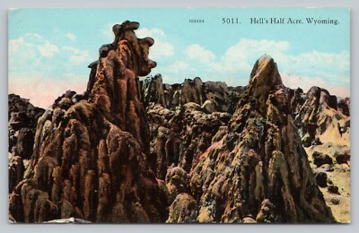 Postcard WY Casper Hell's Half Acre Geological Formation Landscapes Robbins B7