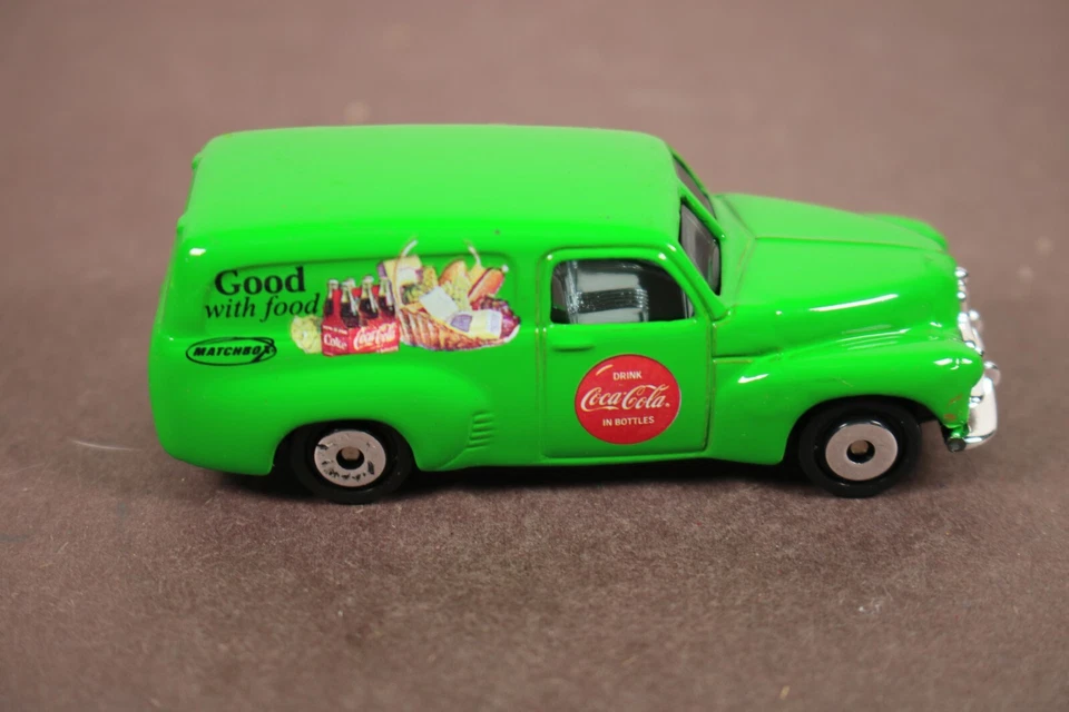 Furgoneta clásica Matchbox Coca-Cola FJ Holden Panel Suelta 1:58 LQQK Foto 3 de 4
