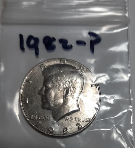 1982-P Kennedy Half Dollar, Circulated but NICE !