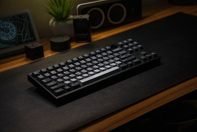 Premium Custom Mechanical Keyboard (Stealthy and Quiet) (Mr. Suit) READ DESC!