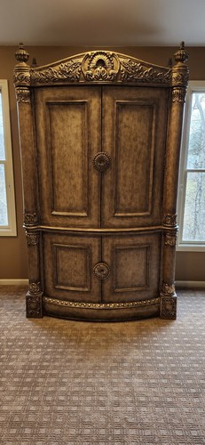 Custom Bedroom Set With All Extras Couches, Mirrors And Ottoman 2 Years Used... - Picture 2 of 7