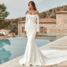 Mermaid Wedding Dress Scoop Neck Long Sleeves 3D Flowers Applique Bridal Gown