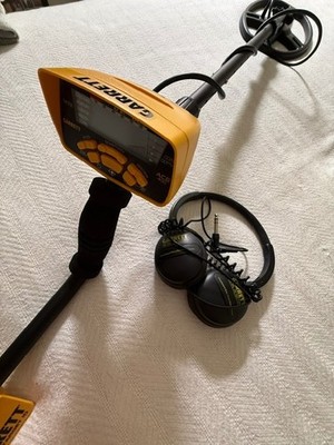 Garrett 1141260 Ace 400 Metal Detector Set with Waterproof Coil and Headphone