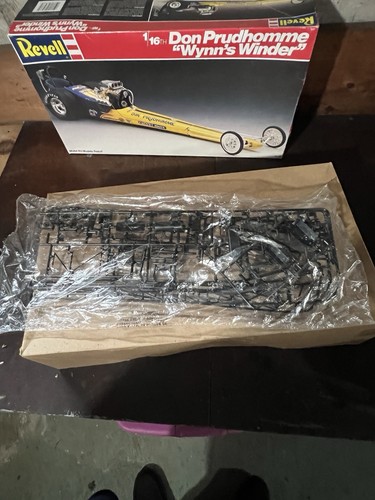 Vintage Don Prudhomme "Wynn's Winder" Rail Dragster In 1/16 Scale, Unbuilt - Picture 6 of 10