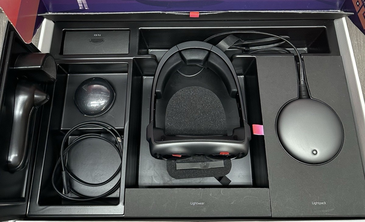 MAGIC LEAP ONE Creator Edition Augmented Reality AR Headset Kit