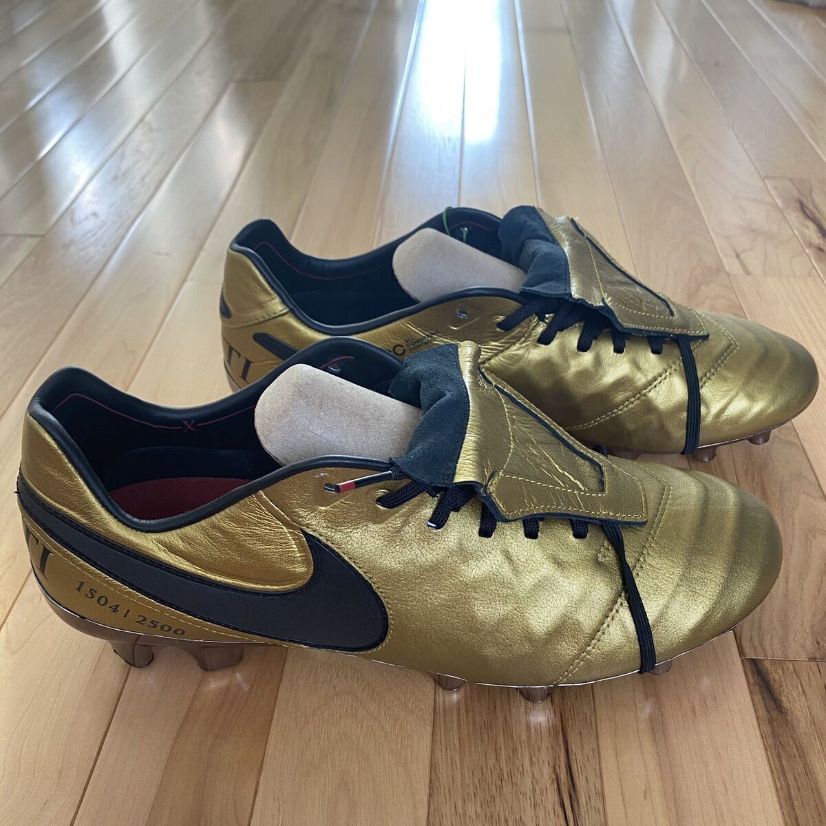 NIKE TIEMPO LEGEND VI SE FG TOTTI X ROMA AA0612 706 LIMITED NIKE TIEMPO LEGEND VI SE FG TOTTI X ROMA AA0612 706 LIMITED