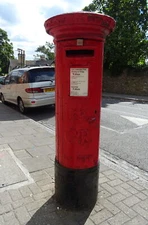 Photo 6x4 George V postbox on Spring Hill, London Stoke Newington Postbox c2019