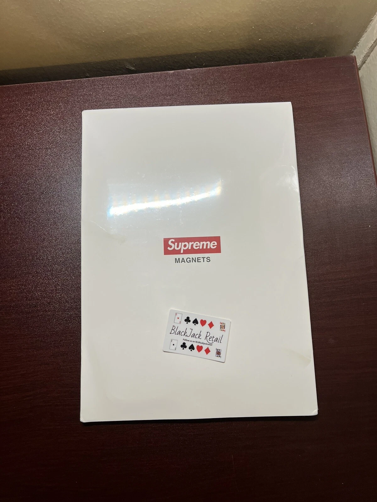 AIMANTS SUPRÊMES (LOT DE 10) MULTICOLORE / SS22 SEMAINE 8 (EN MAIN) AUTHENTIQUE / NEUF