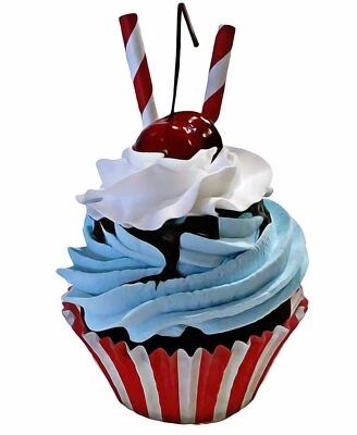 DEZICAKES Fake Cupcakes & Cake Artificial Food Retro Cupcake