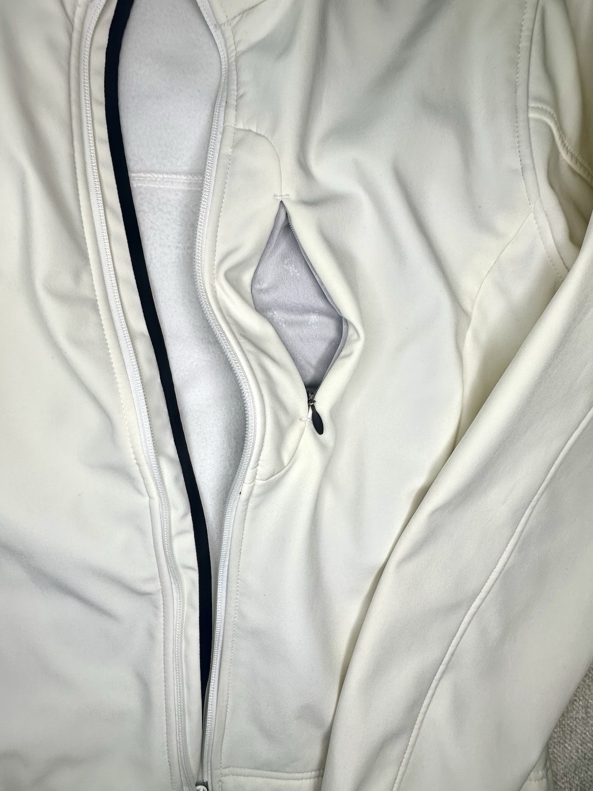 Woolrich Women’s Softshell Jacket Small Winter Wh… - image 8