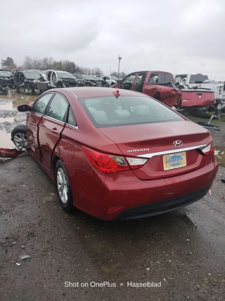 BOTE DE CARBÓN DE VAPOR DE COMBUSTIBLE 314103Q600 2014 HYUNDAI SONATA Foto 3 de 4