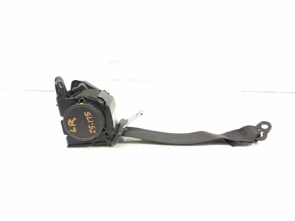 2017-2020 Bmw 430I Gran Coupe 2Nd Row Driver Seat Belt -  4Dr - 72-11-7-322-176 - Image 2 of 4