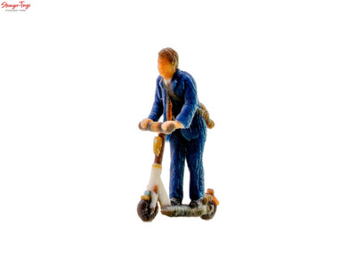 Noch Mann auf E-Scooter 3D Master Figur - 1:87 HO \ Spur O