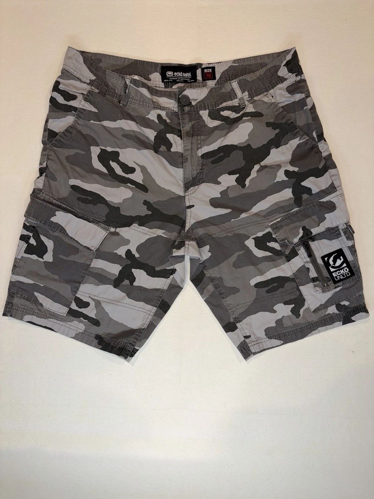 Ecko Unltd Cargo Shorts Mens 36 Waist Black Gray White Camouflage Y2K Hip Hop