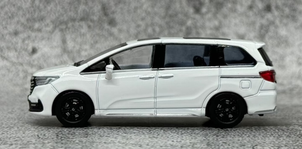 MASSDI 1/64 オデッセイ 3個セット MASSDI 1:64 Scale Honda Odyssey MPV Alloy Simulation Car