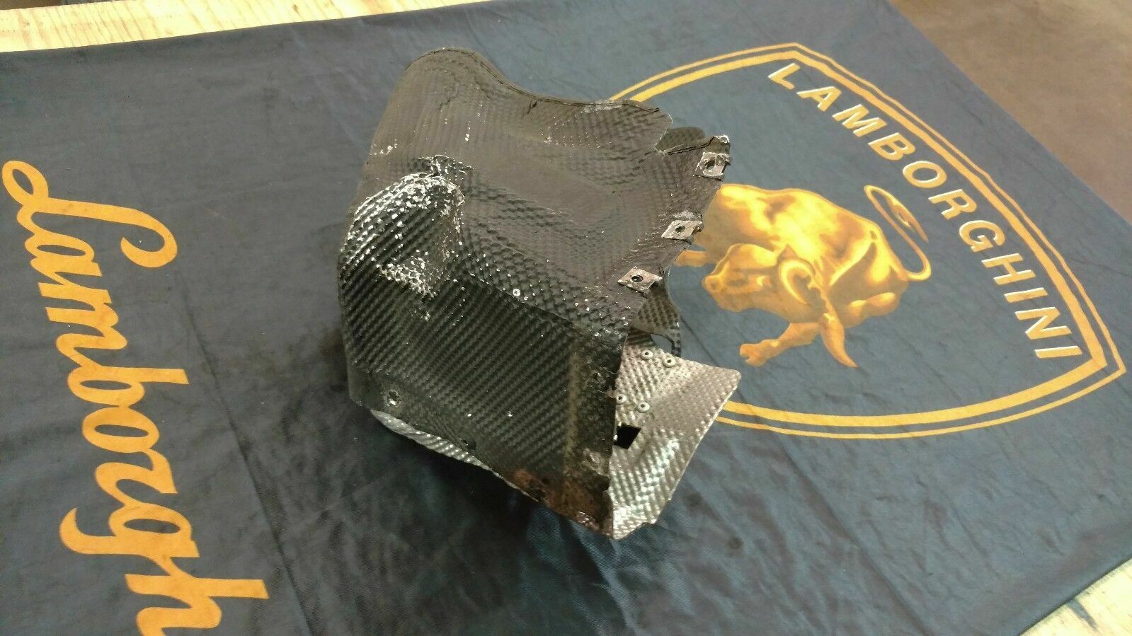 LAMBORGHINI HURACAN LP610 DRIVER LEFT LH SIDE BUMPER HEAT SHIELD OEM 4T0825715B