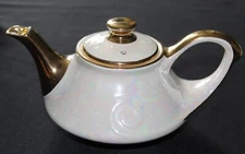 Pearl China Company Teapot Iridescent 22kt Gold Hand Decorated Tea Pot