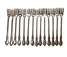 Oneida Distinction Deluxe HH  Mason Hall Cocktail Fork 6 Inch Stainless