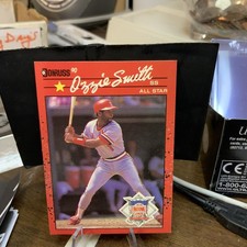 1990 Donruss: Ozzie Smith #710 - St. Louis Cardinals -HOF