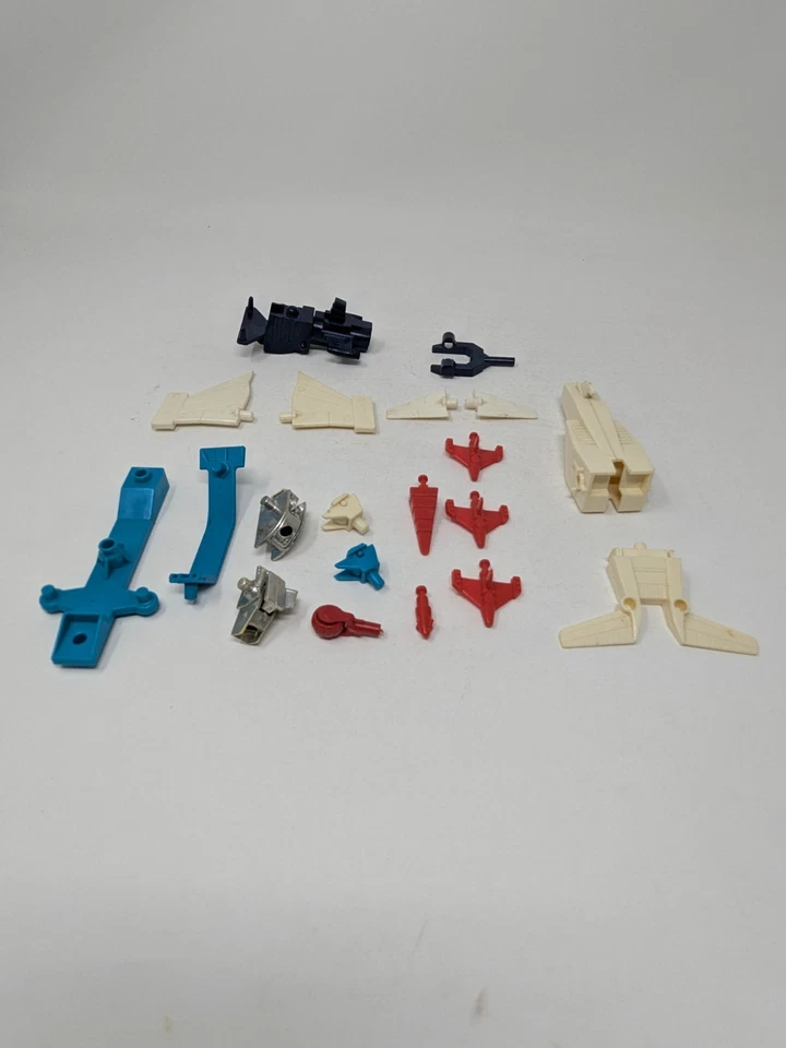 Lote de piezas Micronauts Giant Acroyear incompleto 1977 Mego Foto 4 de 4