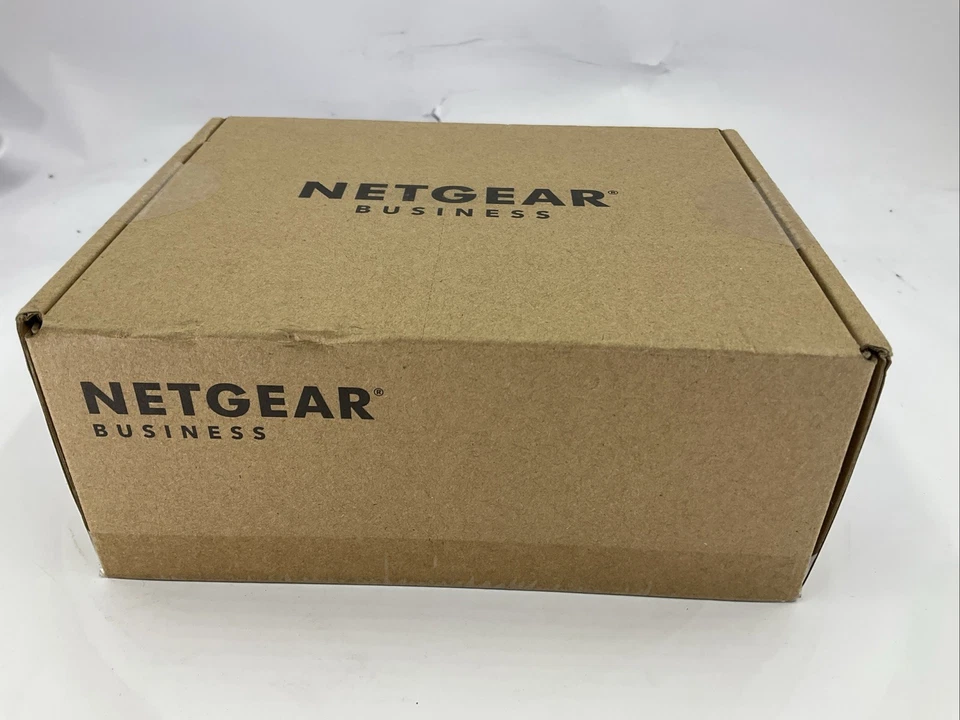 NEW - NETGEAR GS308E 8-port Gigabit Ethernet Plus Switch - Image 2 of 4