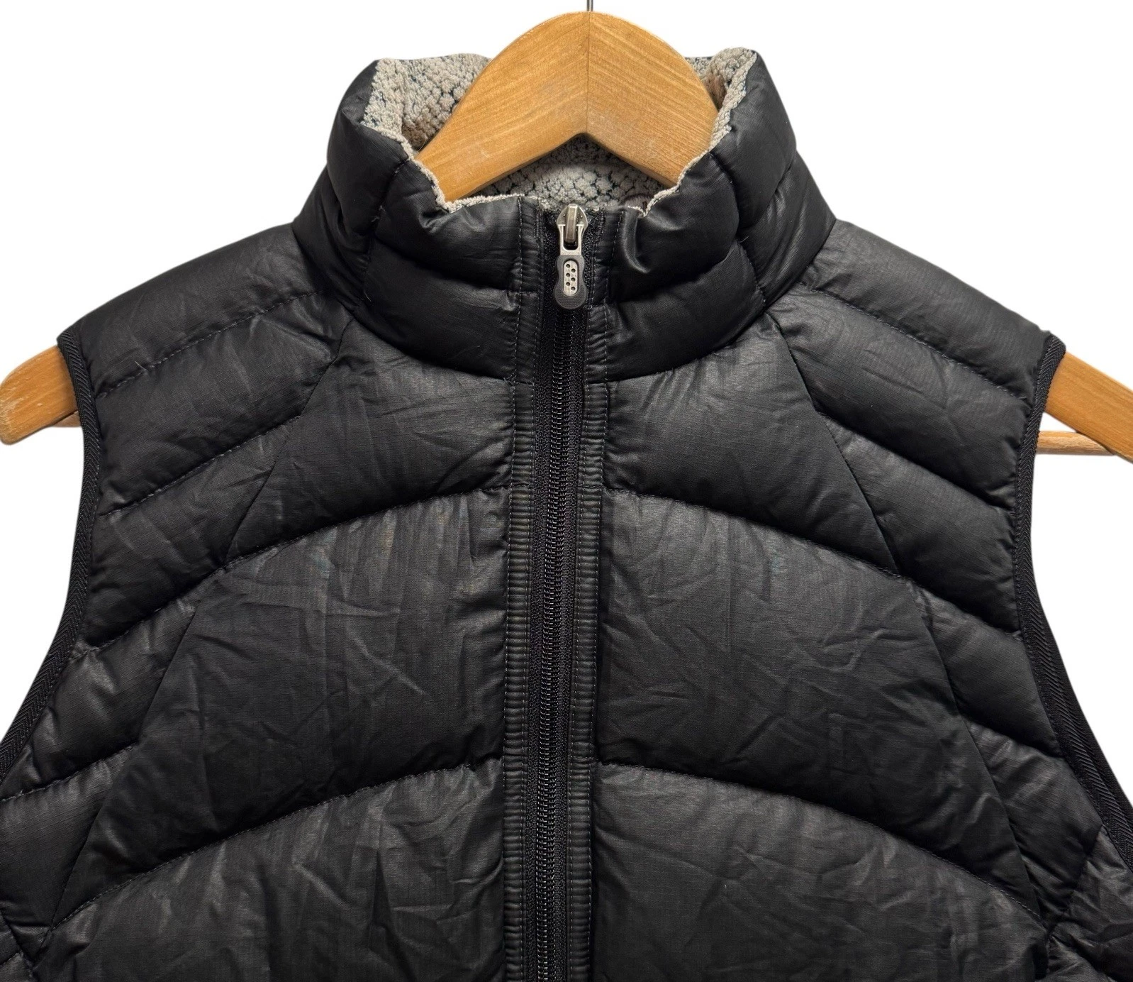 Patagonia Womens Medium Black Full Zip Duck Goose Puffer Vest Jacket ABC Family
Opens in a new windo
