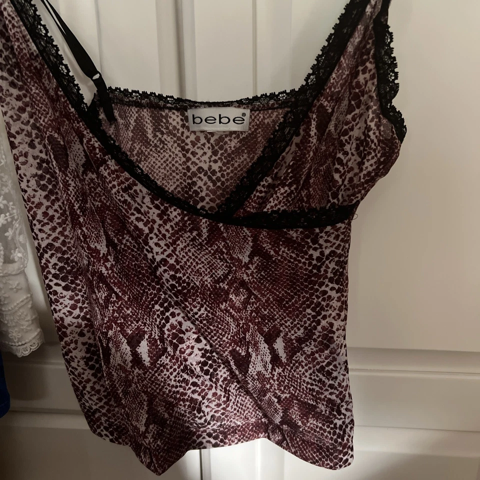 Orig$78 1 price for2 Bebe burgundy purple snake skin print lace camisole SZ 2 - Image 2 of 4