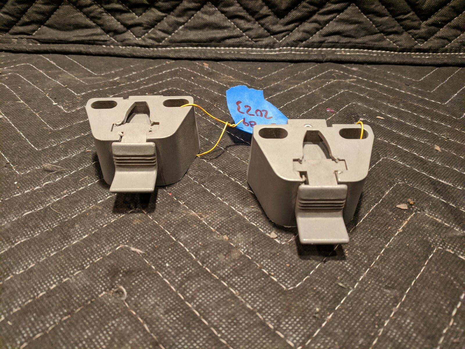 8789 Ford Fox Body Mustang 5.0L Rear Hatch Cargo Cover Shade Gray