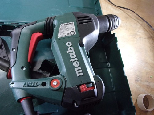 Taladro percutor combinado Metabo, SDS PLUS CON ESTUCHE RÍGIDO # KHE-3250 - Imagen 4 de 7