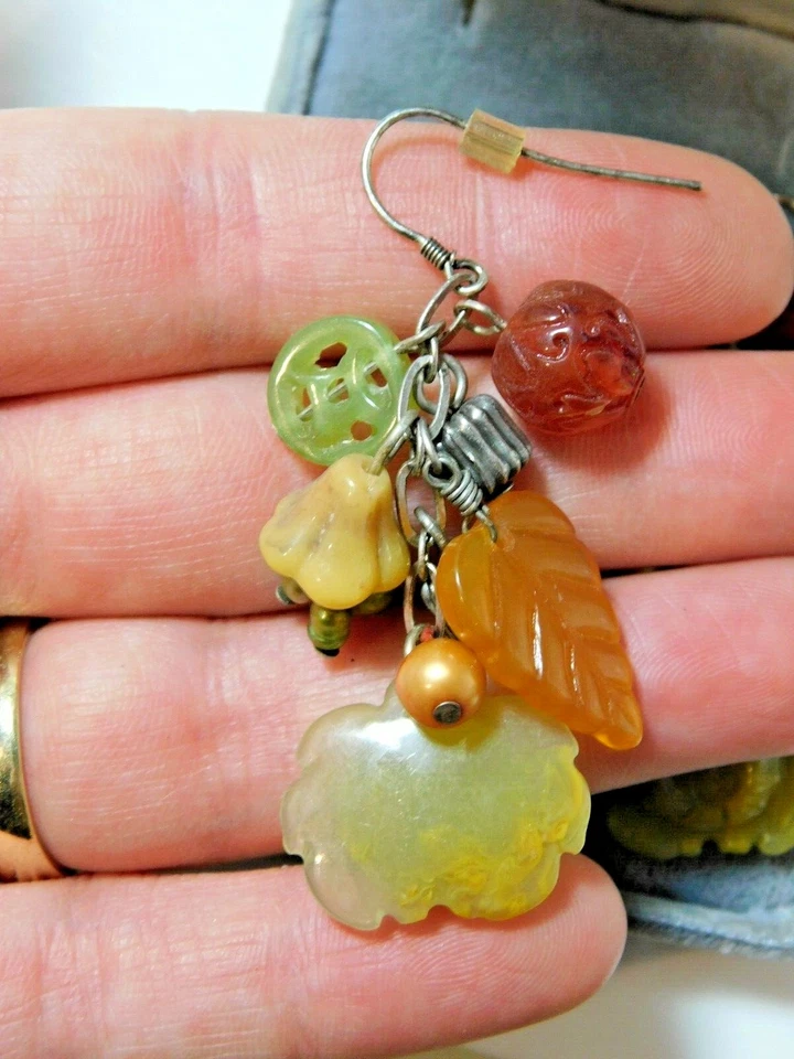 Vintage Green Harvest Lucite Flower Tutti Frutti Silver Charm Earrings 7e33 - Image 2 of 3