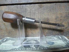 Vintage HAROLD NON-TWIST Standard Screwdriver 2 1/2"