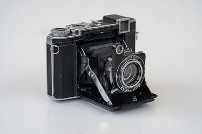 Zeiss Ikon Super Ikonta 532/16 folding camera with case - untested
