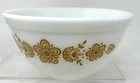 Pyrex Butterfly Gold 1.5 Quart 402 Mixing Bowl White Vintage 1970