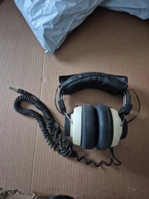 Soundesign 337 Stereo Headphones