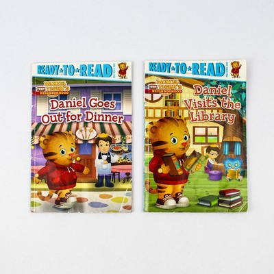 Lot of 2 Simon Spotlight Ready To Read Books Pre-Level One 2015 Paperback