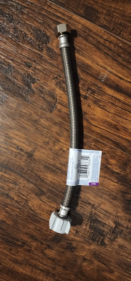 Paquete de 6 suministros de inodoro trenzados BrassCraft FIP 1/2 x 7/8 tuercas x 12" B8-12DL F Foto 4 de 4