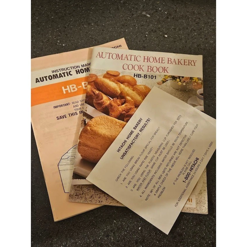 Máquina automática de pan para el hogar Hitachi HB-B101 de colección  Foto 3 de 4
