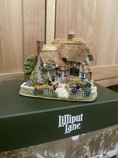 Lilliput Lane Cottages - Coronation Arms