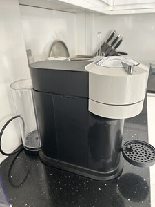 Nespresso by Krups Vertuo Next graue Kaffeemaschine